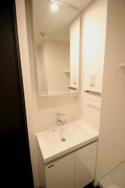 LUMEED横濱南の独立洗面台