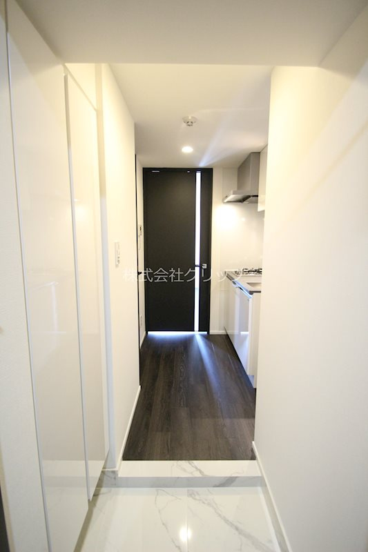 LUMEED横濱南の玄関