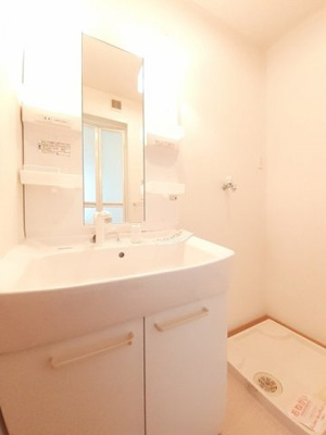 【洗面所】 | マルス・ミーション | 忙しい朝には欠かせない洗面所です