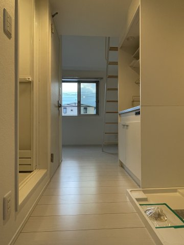 川崎市多摩区生田２丁目のアパートの玄関