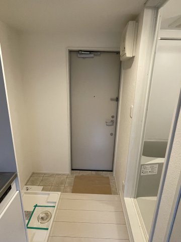 川崎市多摩区生田２丁目のアパートの玄関