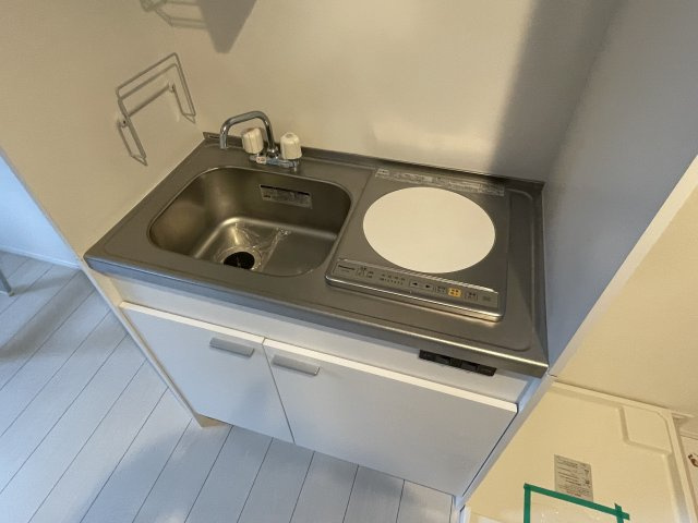 川崎市多摩区生田２丁目のアパートのキッチン