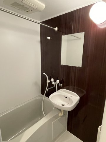 川崎市多摩区生田２丁目のアパートの浴室