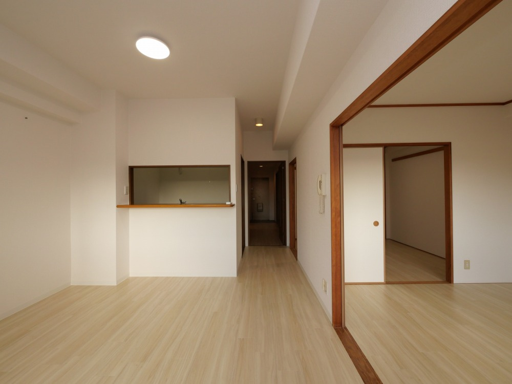 フォレスタ育和の居間・リビング