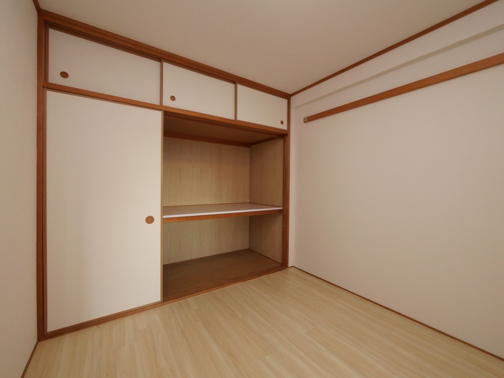 フォレスタ育和の洋室