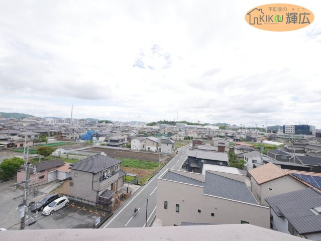 ロワイヤル岡田・手柄山公園　6階の展望