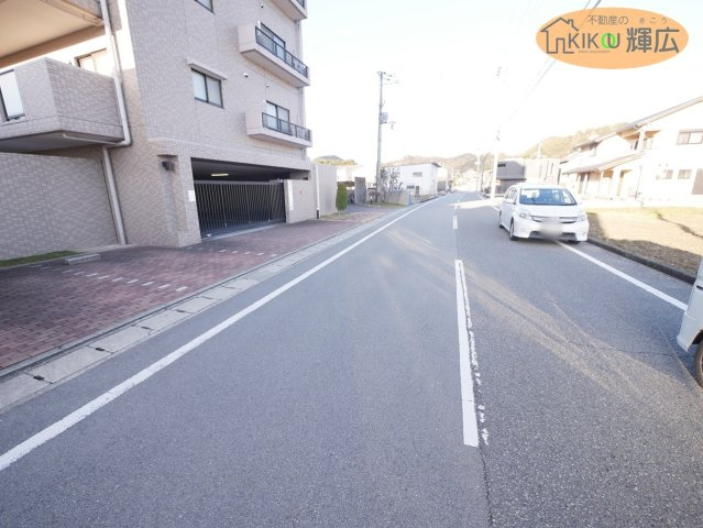 【その他】 | ロワイヤル岡田・手柄山公園　6階