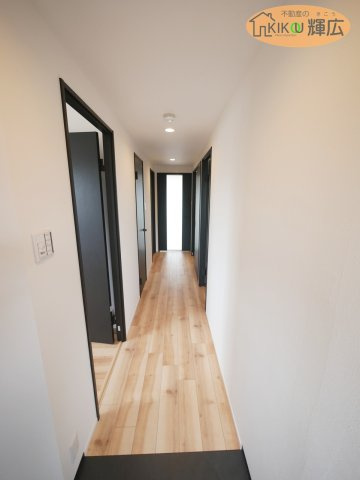 【駐車場】 | ロワイヤル岡田・手柄山公園　6階