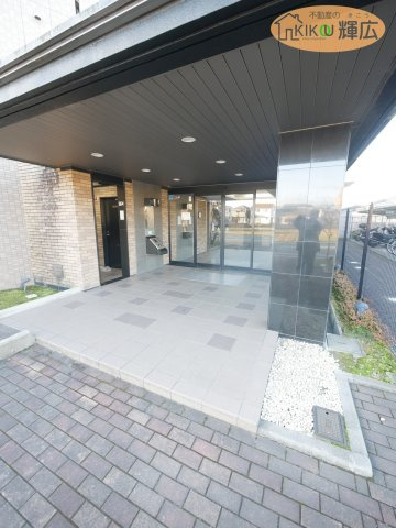  | ロワイヤル岡田・手柄山公園　6階