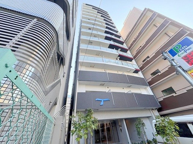 セレニテ新大阪ミラク弐番館の外観