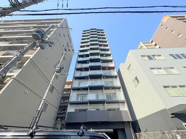 セレニテ新大阪ミラク弐番館の外観