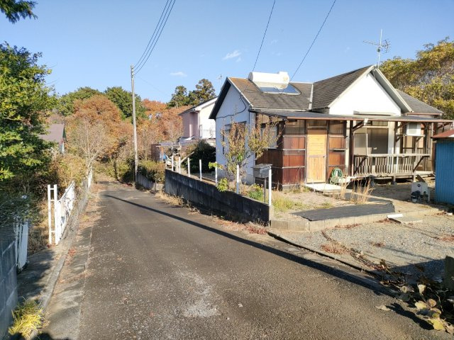 【前面道路含む現地写真】 | 鉾田市阿玉　中古戸建