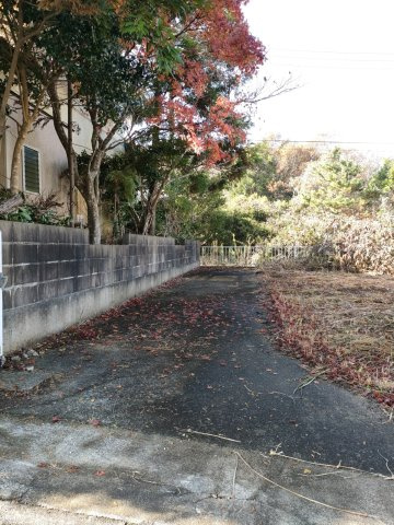 【前面道路含む現地写真】 | 鉾田市阿玉　中古戸建