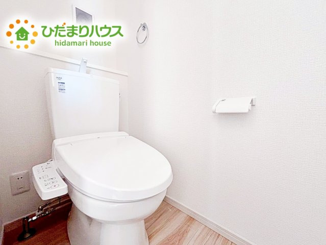 【トイレ】 | ひたちなか市高場7期　新築戸建 | 1・2階にトイレあるため、同時に利用でき混雑を避けられますね