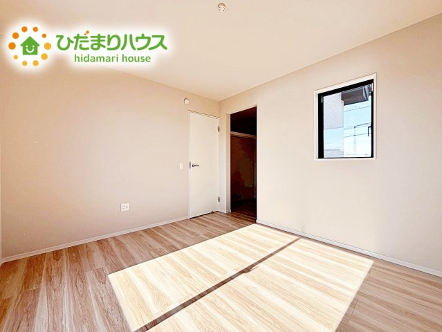 【寝室】 | ひたちなか市高場7期　新築戸建 | ベッドを置いても余裕の広さがあります。パソコンや趣味のスペースなどインテリアを考えるのも楽しみですね！