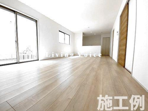 【居間・リビング】 | 【仲介手数料０円】茅ヶ崎市赤羽根第1期　新築一戸建て | 茅ヶ崎市赤羽根第1期　新築一戸建て