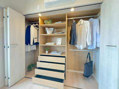【収納】 | イニシアイオ目黒学芸大学 | クローゼットです
