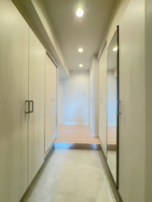 【玄関】 | イニシアイオ目黒学芸大学 | きれいな玄関です