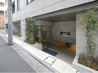 【エントランス】 | イニシアイオ目黒学芸大学 | 毎日通るエントランスはこのようになっています