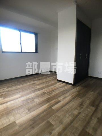 ヒルズ東日暮里の居間・リビング