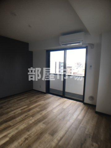 ヒルズ東日暮里の居間・リビング