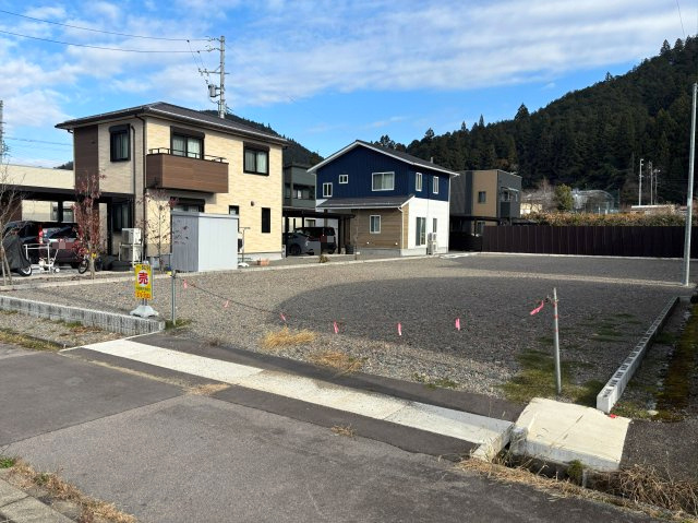 ６６２９２　郡上市大和町河辺土地の外観