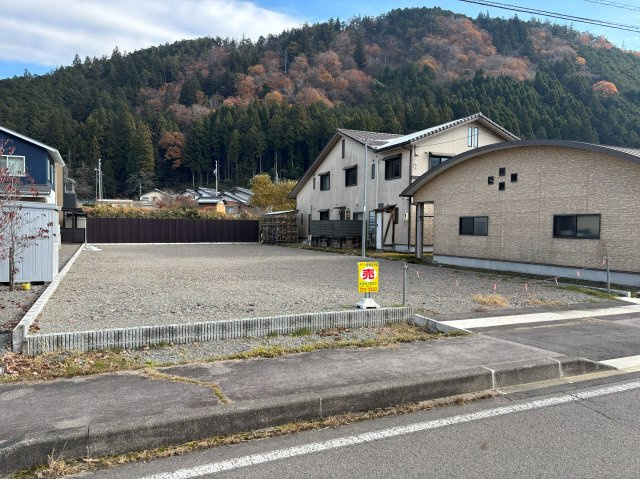 ６６２９２　郡上市大和町河辺土地の外観