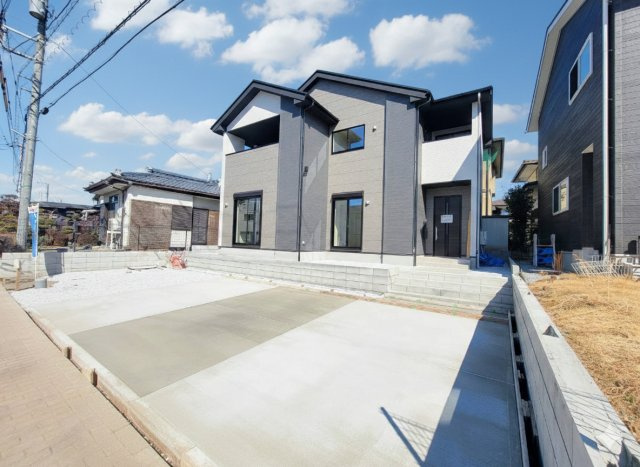 【LIGARE】宇都宮市さつき　限定１邸の外観パース|〇完成予想パース〇
【4LDK+SIC+2WIC+カースペース３台】
建築中の為、同シリーズ完成モデルハウス見学可能です。お気軽にお問合せくださいませ。
