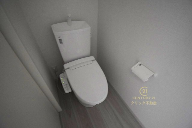 ケイアイフィット　水戸市堀町　25期 　2のトイレ|毎日使う空間と機能だから、いつまでも清潔なスペースであってほしいのがトイレです。お掃除しやすいシンプルなデザインです。