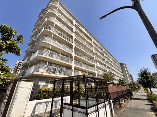 日商岩井草加マンション