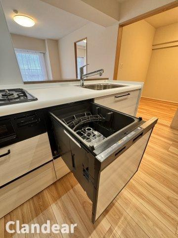 日商岩井草加マンションのキッチン|ドキドキの新生活も、安心してスタート。ぴったりの住まいを見つけませんか？クランディアが一緒に住まい選びをサポートします‼　まずは、お気軽にお問合せください　＃クランディア