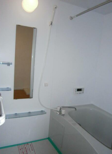 イルマーレ壱番館の浴室
