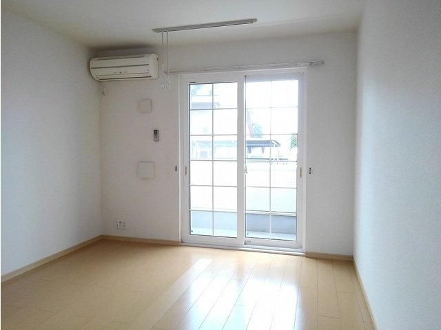 グラン・マルシェの居間・リビング