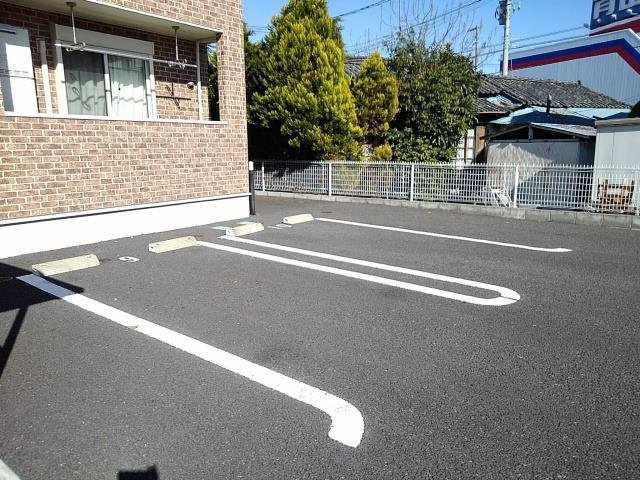 ヴィータ　セレーナＢの駐車場