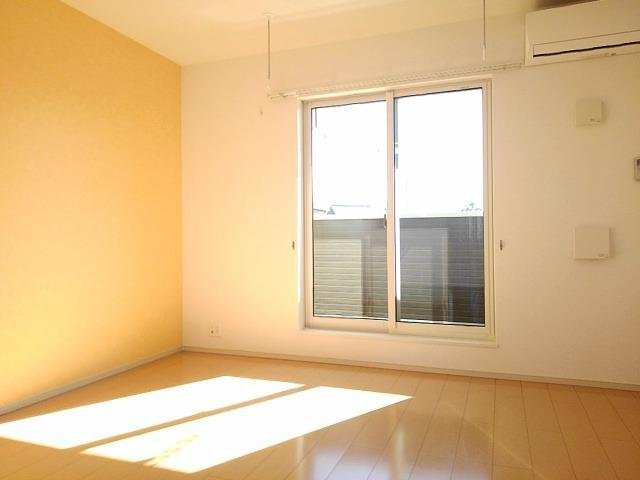 ヴィータ　セレーナＢの居間・リビング