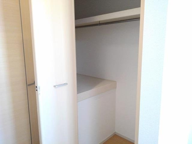 ヴィータ　セレーナＢの収納