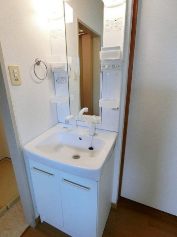 ウインズハイツⅡの洗面所