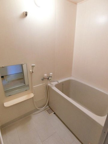 ウインズハイツⅡの浴室