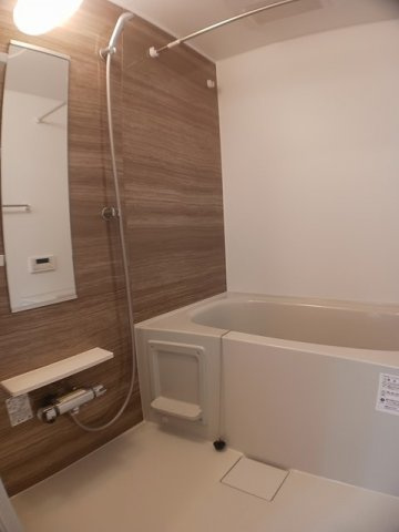 ルポ舞子弐番館の浴室