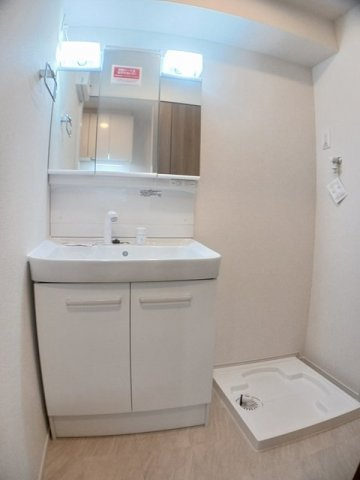 ルポ舞子弐番館の洗面所