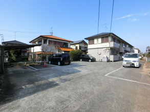 【駐車場】
