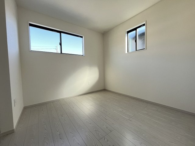 【子供部屋】 | 春日市須玖南3丁目1期　1号棟（全2棟）【仲介手数料無料・0円】 | 施工例。施工例は完成時と異なる場合があります。