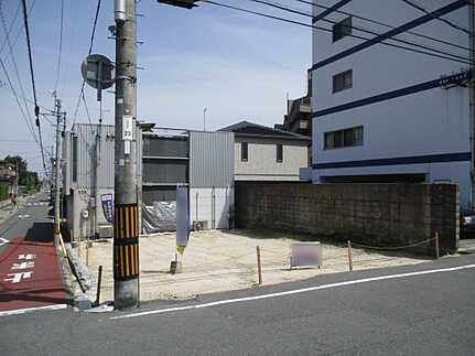 佐伯区五日市中央５丁目の前面道路含む現地写真