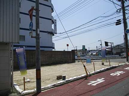 佐伯区五日市中央５丁目の前面道路含む現地写真