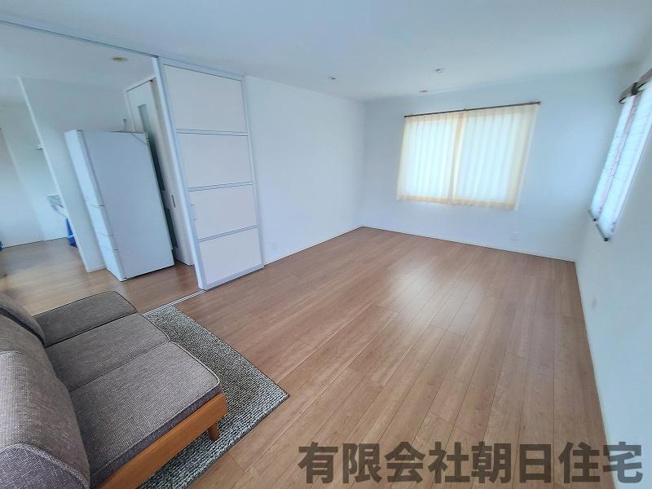 【洋室】 | 乃白町 中古戸建 ２世帯住宅 田和山商業ゾーン近く | ゆったりした洋室です