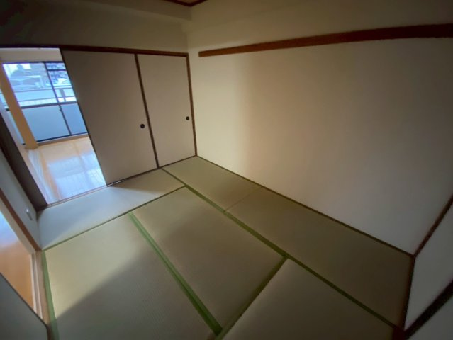 東灘ハイツの和室