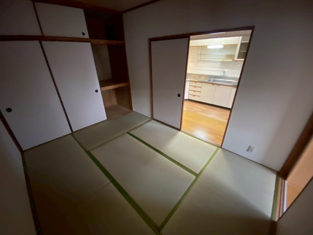 東灘ハイツの和室