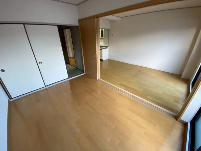 東灘ハイツの居間・リビング