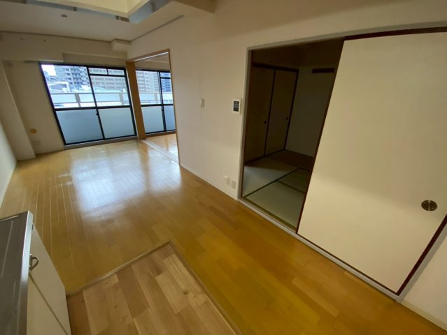 東灘ハイツの居間・リビング