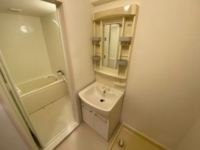 東灘ハイツの独立洗面台